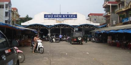 Chợ Kỳ Lừa - Trải Nghiệm Mua Sắm, Tìm Hiểu Văn Hóa Vùng Biên