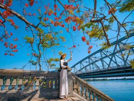 Du Lịch Huế Mùa Nào Đẹp - Thời Điểm Vàng Của Cố Đô Huế!