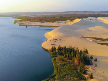 Khu Du Lịch Bàu Trắng - Tiểu Sa Mạc Giữa Vùng Đất Bình Thuận