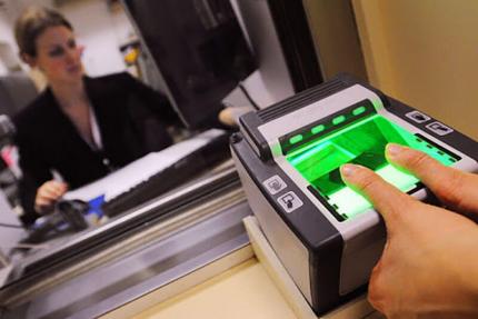 Lăn Tay Xong Bao Lâu Có Visa Du Lịch Canada? Các Lưu Ý